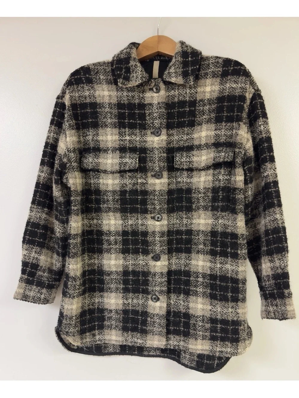 Banana Republic Oversized Italian Bouclé Shirt Jacket in neutral tones Size S